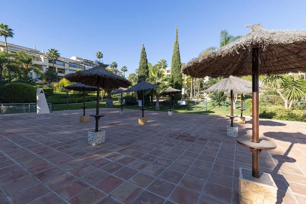 Bright Nordic Style Penthouse In Beachside Resort Marbella Apartmán