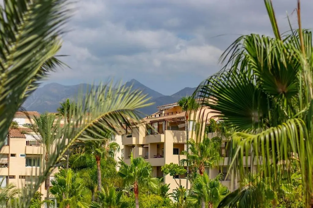 Apartment Bright Nordic Style Penthouse In Beachside Resort Marbella