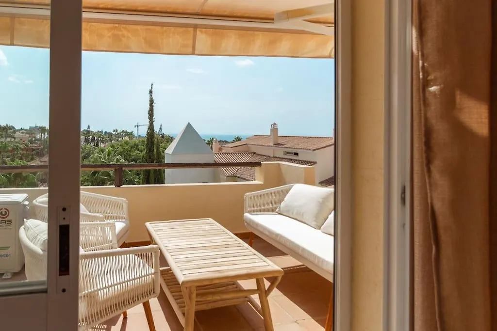 Bright Nordic Style Penthouse In Beachside Resort Marbella Apartment