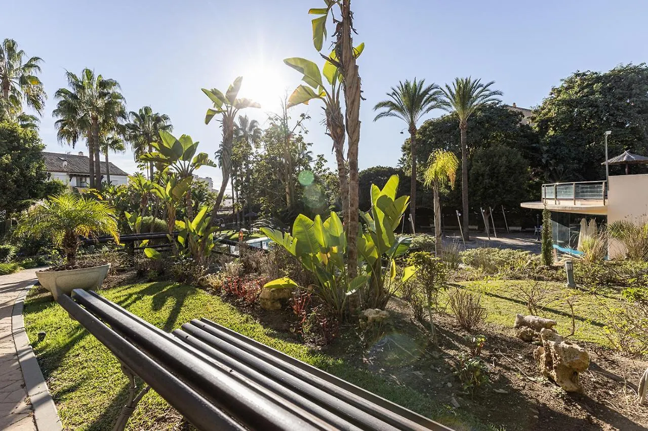 Apartment Bright Nordic Style Penthouse In Beachside Resort Marbella