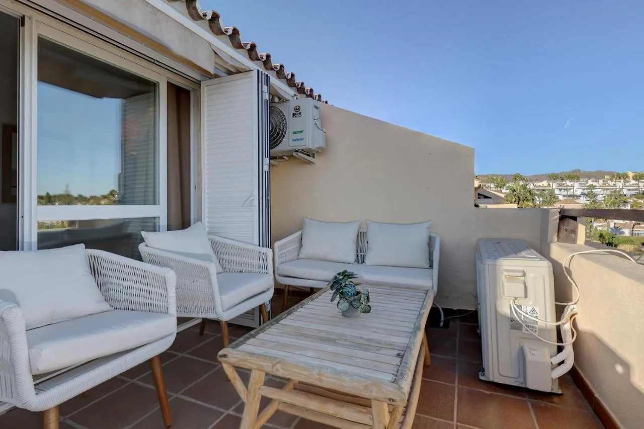 Apartment Bright Nordic Style Penthouse In Beachside Resort Marbella