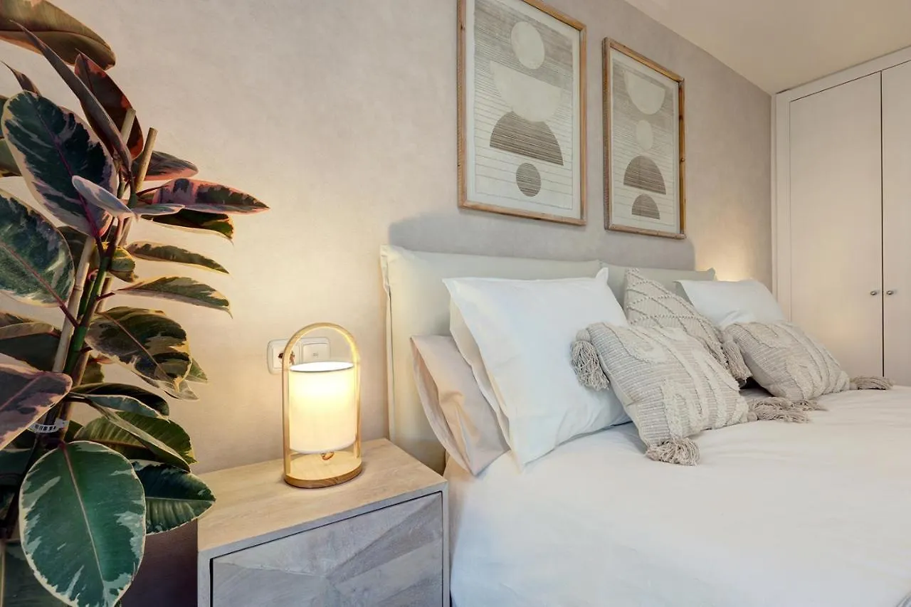 Bright Nordic Style Penthouse In Beachside Resort Marbella