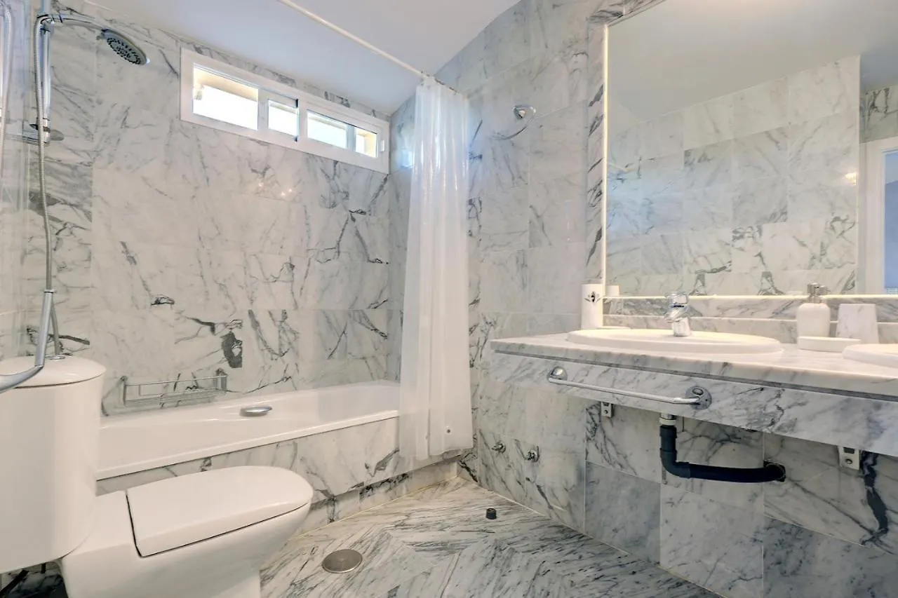 Bright Nordic Style Penthouse In Beachside Resort Marbella