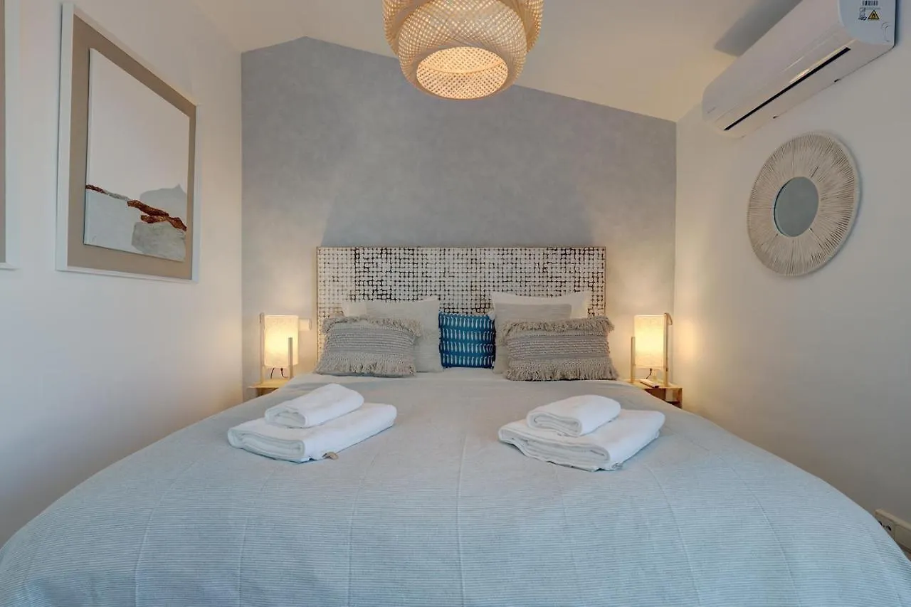 Bright Nordic Style Penthouse In Beachside Resort Marbella